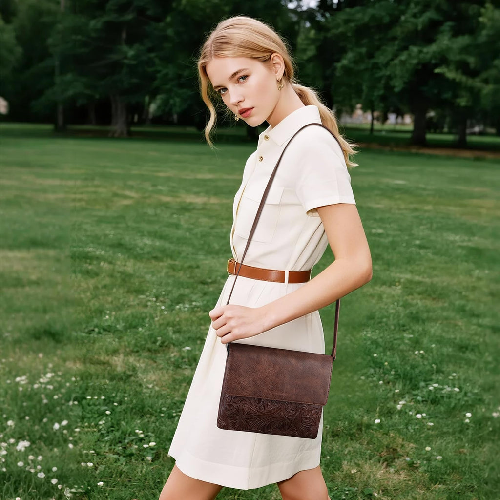 Small Vegan Leather Crossbody Bag with Adjustable Strap E3464